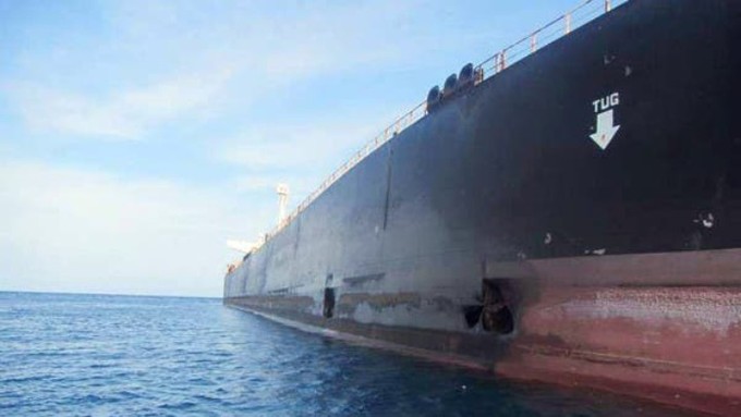Ένταση στην Ερυθρά Θάλασσα – Η Τεχεράνη επιβεβαιώνει την επίθεση σε φορτηγό πλοίο