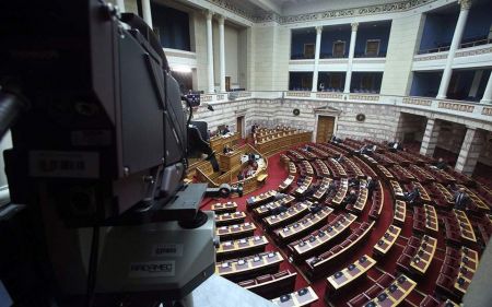 Τα κόμματα της αντιπολίτευσης για την συνέντευξη Μητσοτάκη