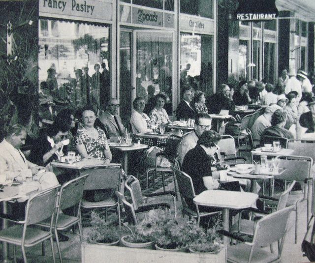 Καφενεία, ζαχαροπλαστεία, ταβέρνες και μπαρ της Αθήνας που αγάπησε η λογοτεχνία