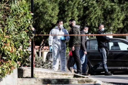 Γιώργος Καραϊβάζ : Πυρετώδεις έρευνες για τον εντοπισμό των δολοφόνων – Σαρωτικοί έλεγχοι σε ξενοδοχεία και Airbnb