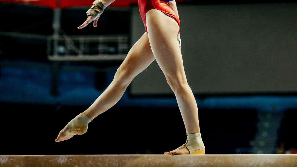 Ενόργανη γυμναστική: Νέα καταγγελία – «Μας έσερναν από τα μαλλιά…»