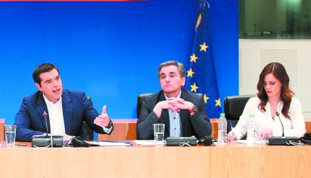 ΣΥΡΙΖΑ : Πρόταση Τσίπρα για ρύθμιση και διαγραφή μέρους του ιδιωτικού χρέους