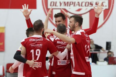 Επικό βίντεο: Έραψε το τρίτο αστέρι ο Ολυμπιακός