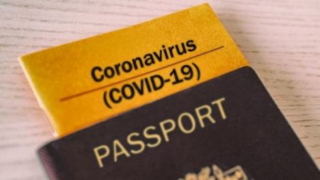 Reuters : Συμφωνία χωρών ΕΕ για έκδοση ταξιδιωτικών πιστοποιητικών Covid