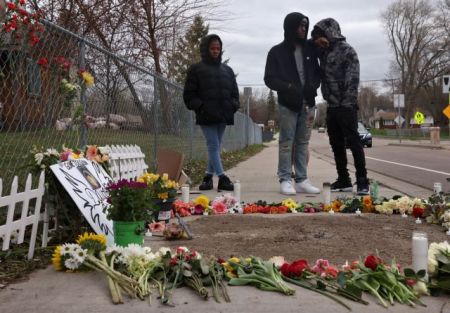 ΗΠΑ : Ο μαθητής που σκοτώθηκε από πυρά της αστυνομίας δεν πυροβόλησε αστυνομικό