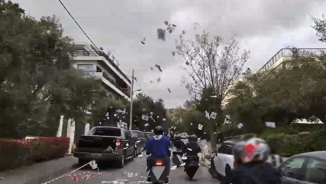 Μοτοπορεία Ρουβίκωνα έξω από το σπίτι του Χατζηδάκη