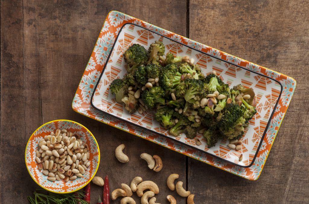 Μπρόκολο στον φούρνο με κουκουνάρι