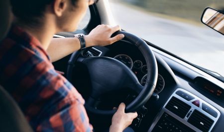 Ανοίγουν οι σχολές οδήγησης – Πώς θα γίνονται τα μαθήματα και οι εξετάσεις