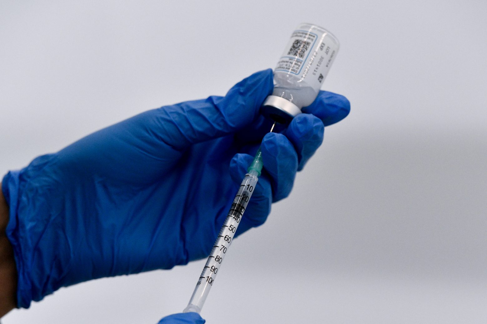 Εμβόλια : «Ανοίγουν» τα ραντεβού για τις ηλικιακές ομάδες 55-59 και 50-54 ετών