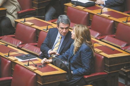 ΚΙΝΑΛ: Θέλει να γίνει ρυθμιστής (αλλά μπορεί;)