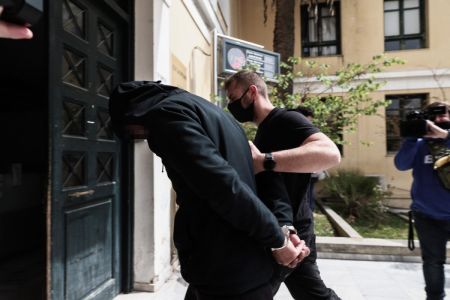 Επίθεση με καυστικό υγρό στην Κυψέλη: Ελεύθερος ο 25χρονος