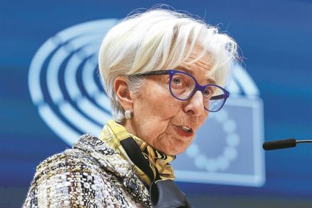 «Μπαλάκι» στους «19» από την ΕΚΤ για το ψηφιακό ευρώ