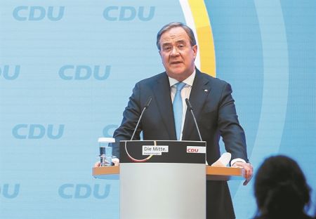 Ο ευρωπαϊστής που διεκδικεί την κληρονομιά της Μέρκελ