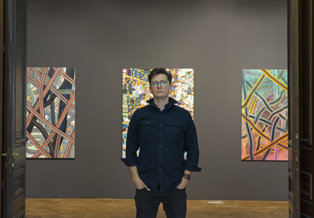 Κλίντον Κινγκ: «Πάντα μαθαίνω κάτι εντελώς καινούργιο από κάθε πίνακα που φτιάχνω»