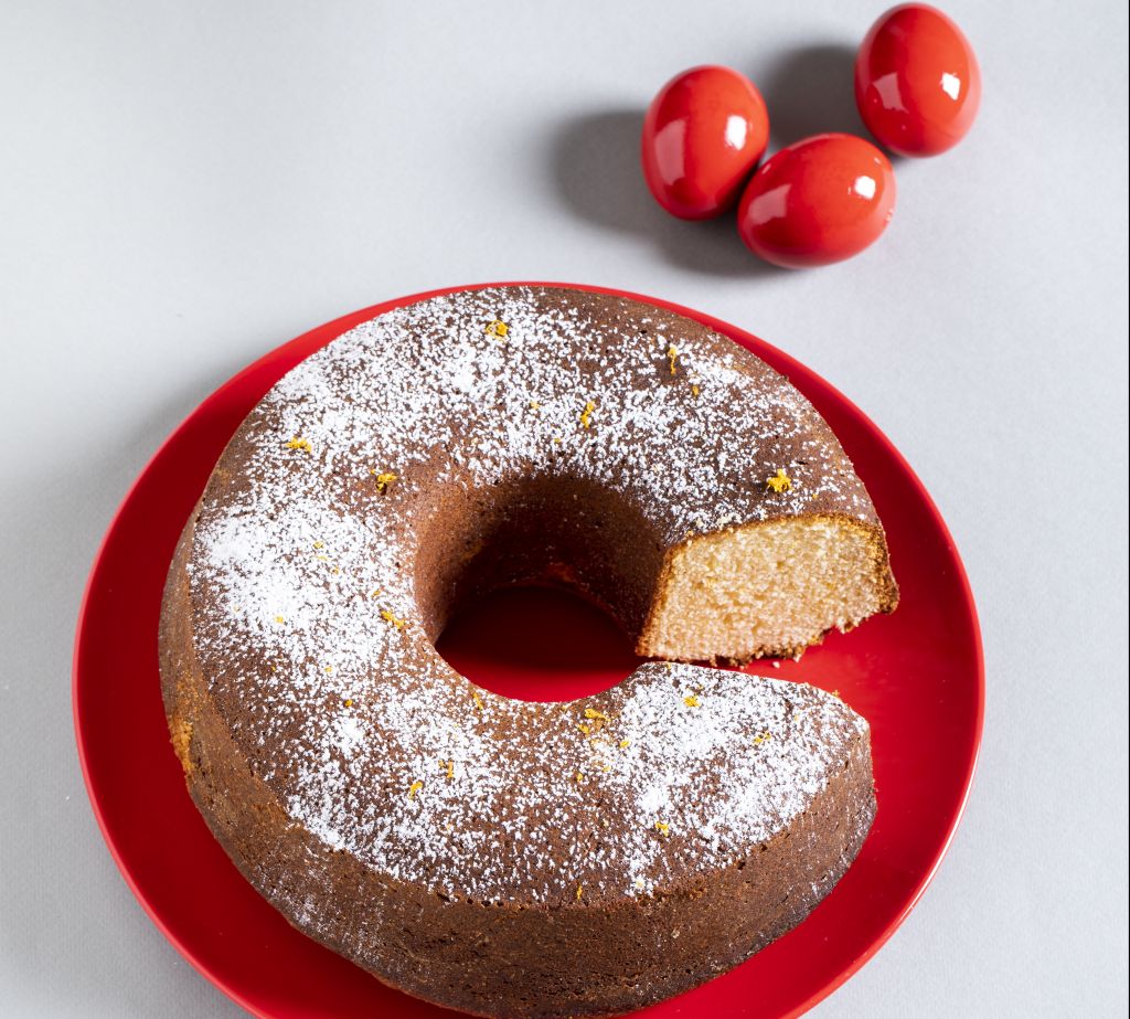 Κέικ με αρώματα τσουρεκιού