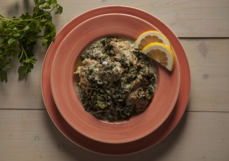 Αρνί-αποκάλυψη με μαϊντανό και αβγολέμονο