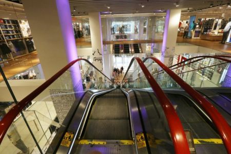 Lockdown: Ανεβάζουν ρολά mall και κέντρα αισθητικής – Πώς θα λειτουργήσουν