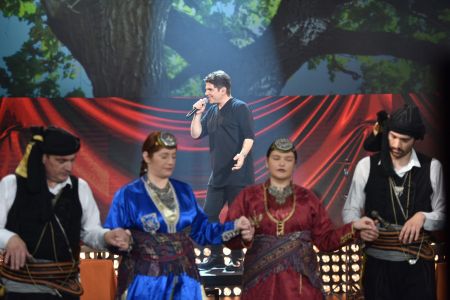 Πάσχα με το MEGA και τον Νίκο Κουρκούλη