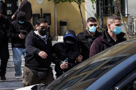 Μένιος Φουρθιώτης: Επικαλείται προβλήματα υγείας και ζητά γιατρό