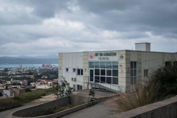 Γηροκομείο στα Χανιά: Ακολουθούν τον δρόμο του χρήματος – «Εκλιπαρούσαν για λίγο φαγητό»