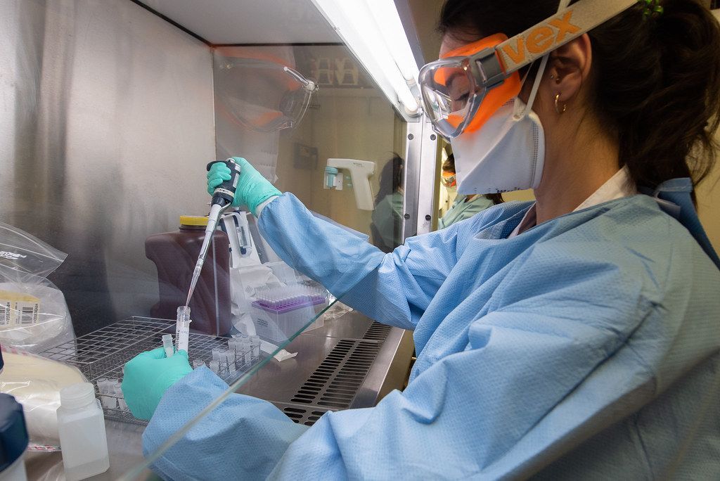 Κορωνοϊός : Πώς συνδέεται ο υποθυρεοειδισμός με την ανοσμία