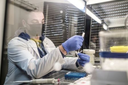 Ισραηλινό φάρμακο κατά του κορωνοϊού: Ξεκινούν οι κλινικές δοκιμές στην Ελλάδα