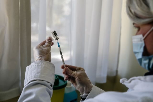 Εμβολιασμοί 40 – 44: Άνοιξε η πλατφόρμα για τα ραντεβού | tovima.gr