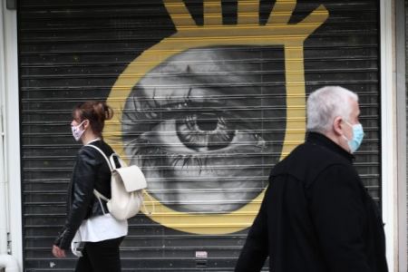 Χαρδαλιάς: Παραμένει το SMS μέχρι 15 Μαΐου – Τι θα στέλνουμε για την εστίαση