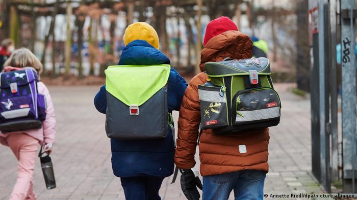 Γερμανία: Εμβολιασμός 12χρονων το καλοκαίρι