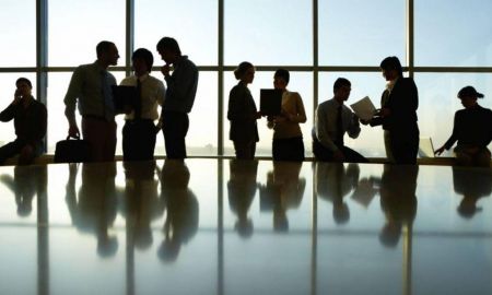 Σε τρεις ταχύτητες οι εργαζόμενοι που θα τεθούν σε αναστολή