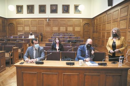 Περιμένοντας τον Καλογρίτσα…