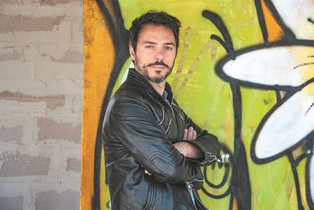 «Σάτιρα απέναντισε εξουσία και άτομο»