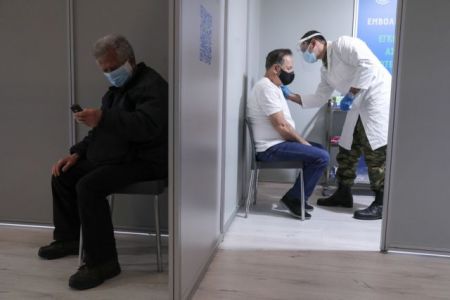 Ελλάδα – Μπαχρέιν: Συμφωνία αμοιβαίας αναγνώρισης πιστοποιητικών εμβολιασμού κατά του κορωνοϊού