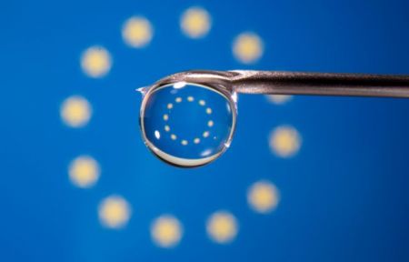 ΕΕ: Ετοιμη να συζητήσει άρση της πατέντας για τα εμβόλια κατά του κορωνοϊού