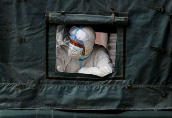 Κορωνοϊός : Θερίζει την Ινδία – 1,5 εκατ. κρούσματα σε μια εβδομάδα