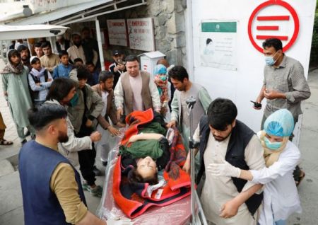 Αφγανιστάν: Βομβιστική επίθεση σε σχολείο – 55 νεκροί και 150 τραυματίες
