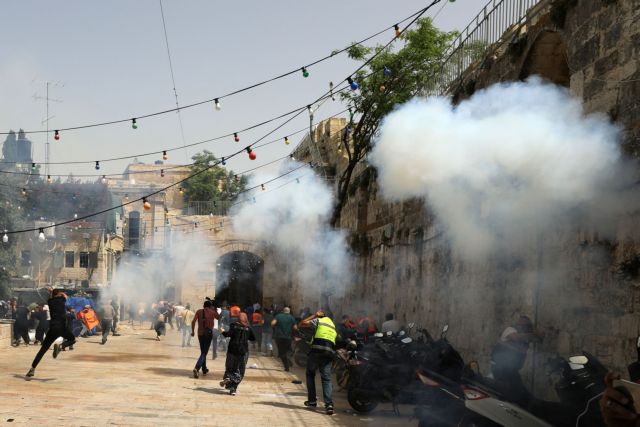 Ισραήλ: Εκατοντάδες τραυματίες σε νέες συγκρούσεις στην Ιερουσαλήμ