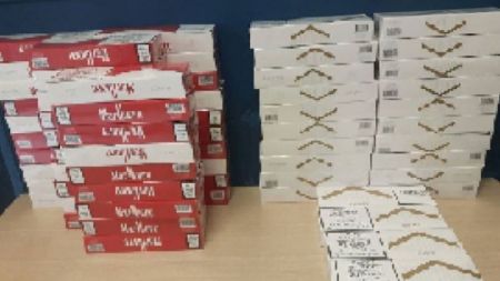 Πάτρα: Σπείρα διακινούσε λαθραία τσιγάρα – Εννέα συλλήψεις