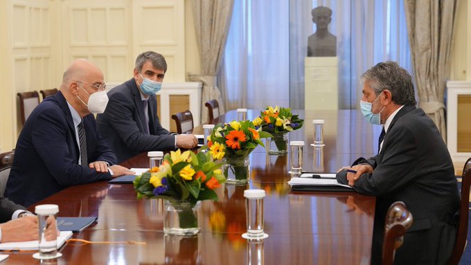 Στο ΥΠΕΞ ο παλαιστίνιος πρέσβης – Στη Ραμάλα αύριο ο Δένδιας