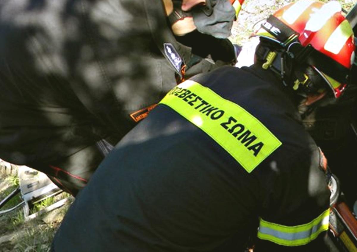 Πυροσβέστες: Κανείς δεν αρνήθηκε εμβολιασμό – Ενοχλεί η απειλή