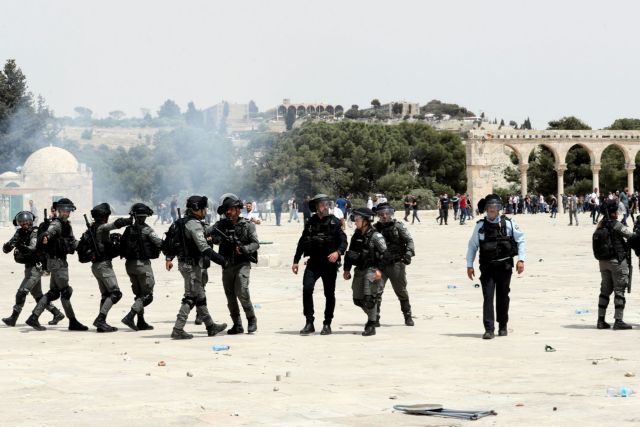 Ιερουσαλήμ: Νέες συγκρούσεις Παλαιστίνιων – ισραηλινών αρχών στην Πλατεία των Τεμένων | tovima.gr