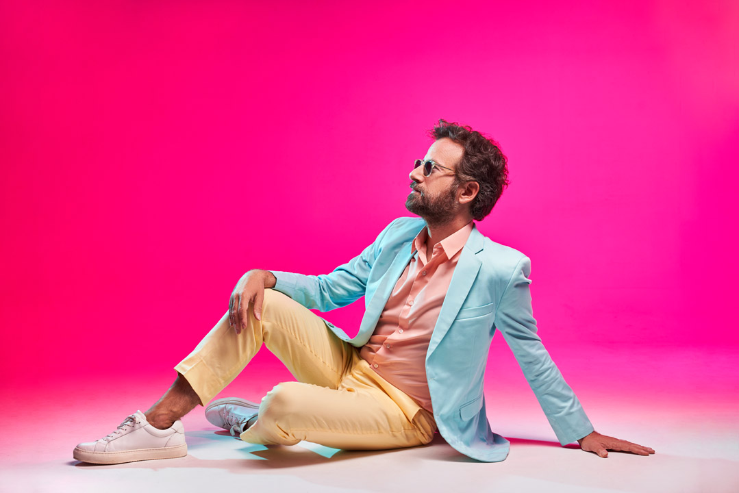 Κωστής Μαραβέγιας: «Εχω αποδεχθεί τη θηλυκή πλευρά μου»