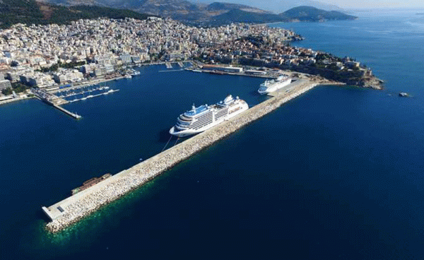 Ports should become energy hubs with a priority in the use of RES | tovima.gr