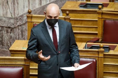 Αμυράς: Θα αναδασωθούν οι καμένες εκτάσεις στα Γεράνεια Όρη – Fake news τα σενάρια για ανεμογεννήτριες και λατομεία