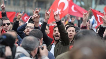 Τουρκία: Οι «Γκρίζοι Λύκοι» στο στόχαστρο της Ευρώπης
