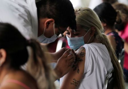 Κικίλιας: Το Σάββατο ανοίγει η πλατφόρμα για τους 30-34 για όλα τα εμβόλια