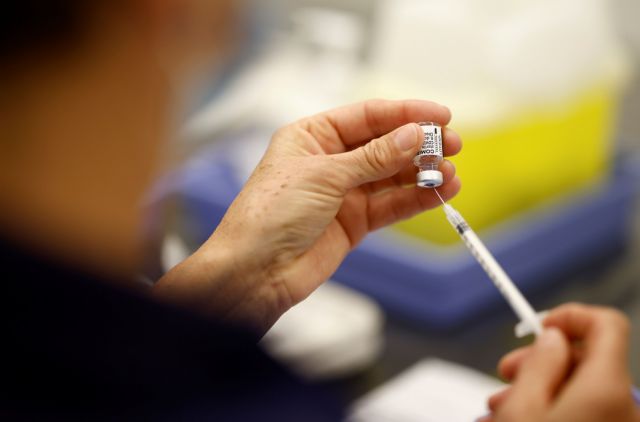 Βέλγιο: Ένας στους δύο ενήλικες έχει κάνει την πρώτη δόση του εμβολίου | tovima.gr