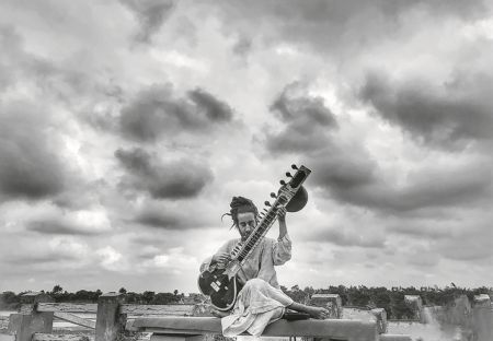 Ενας έλληνας δεξιοτέχνης του σιτάρ