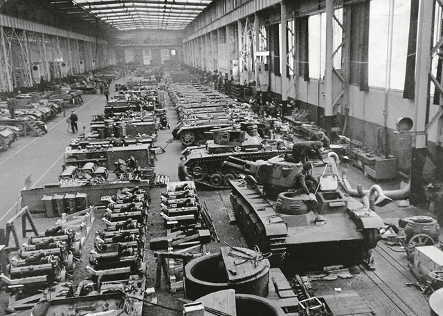 Ο εκναζισμός του μάνατζμεντ