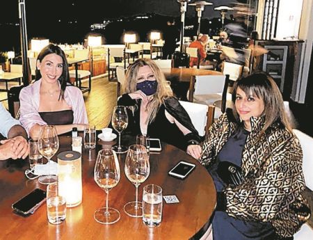 Το δείπνο κοντά στη θάλασσα και η πριγκίπισσα Al Qasimi